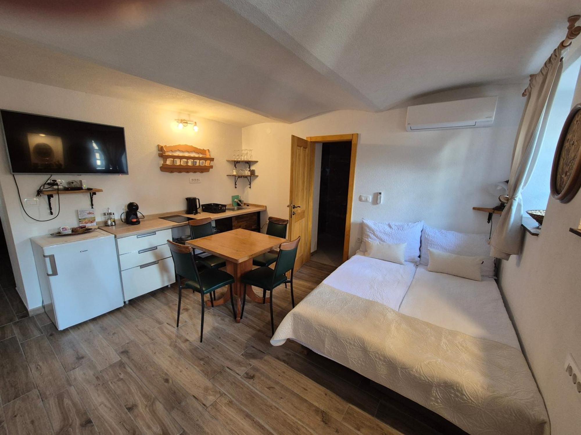 Slovenian House Vida ブレッド エクステリア 写真